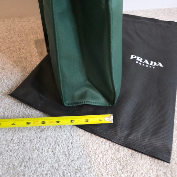 Women's Prada Green Tote Bag - Picture 6 of 8